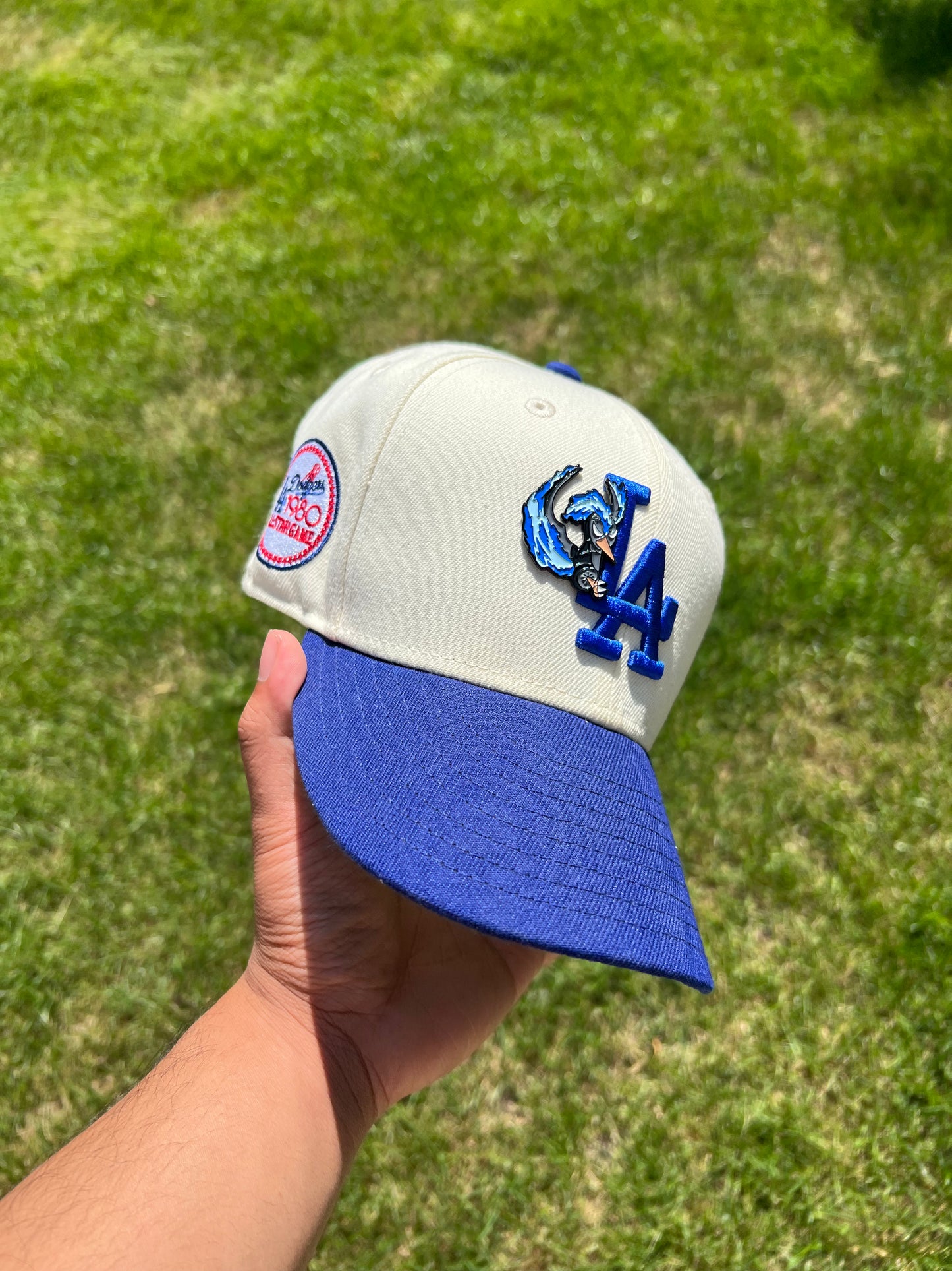 #146 FRAGMENT HUNTERZ PIN